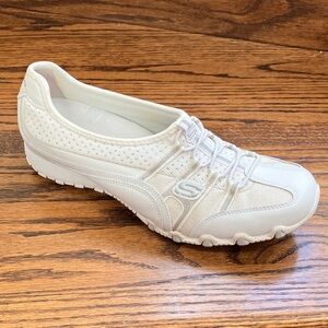 Skechers Women's Sassies Heirloom Slip-On Walking Shoes